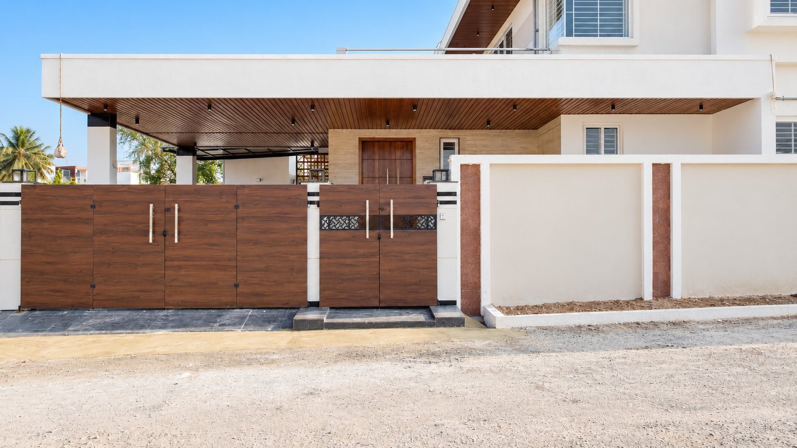 Gate and compound wall